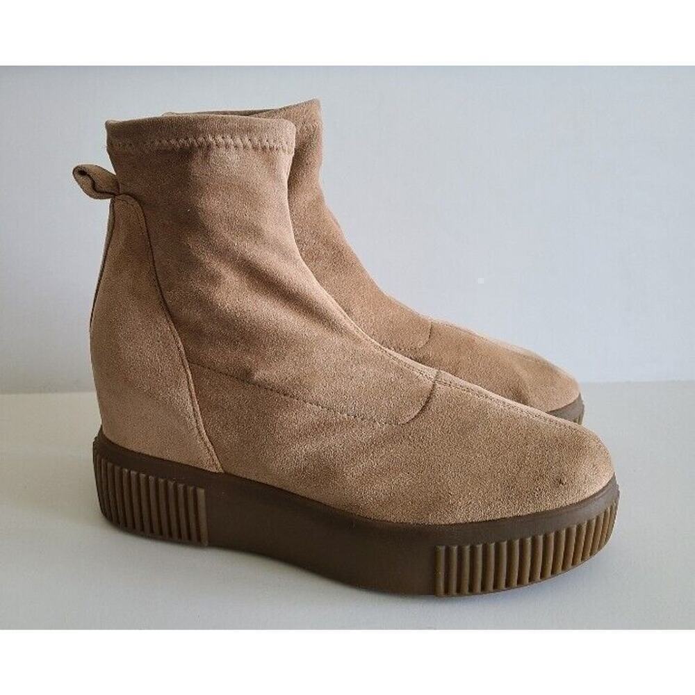 Steve Madden Platform Sock Booties Tan‎ Size 8.5